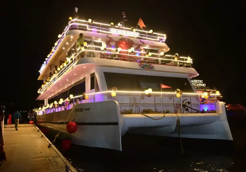 cruise party goa